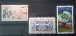 Lot 2 Timbres - Poste Aérienne Comores - Neufs ** / Port Offert - Luftpost