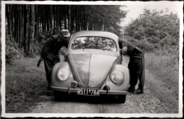 ! Super Foto Ansichtskarte, Auto, Car, VW Käfer, Volkswagen, Bundesgrenzschutz, Polizei ? - Passenger Cars