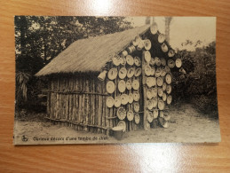 Congo Belge - Katanga - Curieux Decors Tombe De Chef - Congo Belge