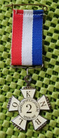 1 X Medaille - K.N.B.L.O Wandelsportorganistie 2 Nederland  -  Original Foto  !! - Autres & Non Classés