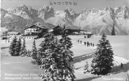 E2568) KIRCHBERG In Tirol - Gasthof MAIERL - 1220m - Alte FOTO AK Mit Wildem Kasier U. Skifahrern - Kirchberg