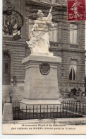 Rueil-Malmaison Monument Aux Morts De La Grande Guerre Militaria Patriotique Propagande Honneur à Nos Soldats Conflit - Monuments Aux Morts