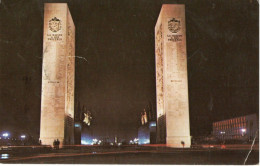 NOCTURNO DEL MONUMENTO A LOS PROCERES - CARACAS - Venezuela