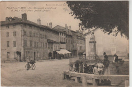 PONT DE VAUX  MONUMENT BAINTREUIL ET ANGLE DE LA PLACE AMIRAL DECOURT - Pont-de-Vaux