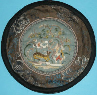 Rare Ancienne Broderie Sur Soie Asie, Coiffe ?? Cache-théière ?? Moyen/extrème-orient - Asian Art