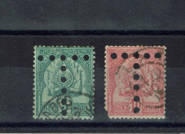 TUNISIE Curiosité / Lot De 2 Timbres-taxe   PERFORE /  "   T   "    Soldés (le 10 Centimes Est Déchiré) - Timbres-taxe