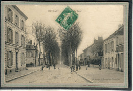 CPA - MORMANT (77) - Aspect De La Rue De La Gare Et De L'Hôtel Du Dauphin En 1910 - Mormant