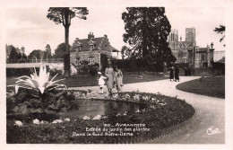 FRANCE - Avranches - Entrée Du Jardin Des Plantes - Dans Le Fond Notre Dame - Carte Postale - Avranches