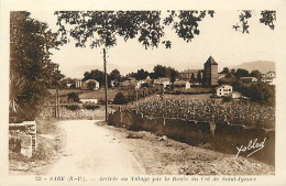 Pyrenées Atlantiques -ref-A675- Sare - Arrivée Au Village Par La Route Du Col De Saint Ignace - - Sare