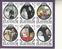 2017 New Zealand QEII Platinum Wedding Souvenir Sheet  MNH @ BELOW FACE VALUE - Ongebruikt