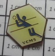 511a Pin's Pins / Beau Et Rare / SPORTS / CLUB VOLLEY-BALL VCMS - Volleybal