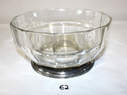 E2 Ancien Plat En Verre Travaillé - Verre & Cristal