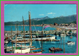 CPM ITALIE ITALY - VIAREGGIO Panorama Du Port Nateau Boat - Viareggio