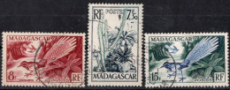 MADAGASCAR Timbres-Poste N° 322 à 324 Oblitérés TB Cote : 2€00 - Oblitérés