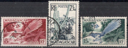 MADAGASCAR Timbres-Poste N° 322 à 324 Oblitérés TB Cote : 2€00 - Usati