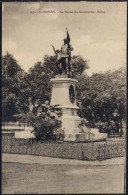 GUINEE / CONAKRY / CPA LA STATUE DU GOUVERNEUR BALLAY (ref CP1051) - Guinée Française