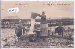 CANCALE- LE LAVAGE DES HUITRES - Cancale