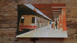 REF 639 CPSM Hong Kong Metro - Métro