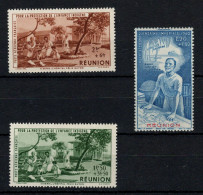 Reunion - YV PA 7 & 8 + 9 N** MNH Luxe , Protection De L'enfance & Quinzaine Impériale - Poste Aérienne