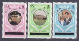 1981 Caicos Islands 8-10 Overprint # 542-544 - Familles Royales