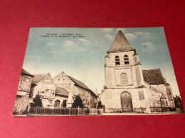 ATTICHY. L’église Et Le Monument Aux Morts - Attichy