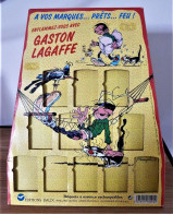 GASTON LAGAFFE -  PRESENTOIR  POUR 12 BRIQUETS NUMEROTES GASTON LAGAFFE  -  1996  ( 25 Cm X  30 Cm) - Sonstige & Ohne Zuordnung