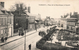 FRANCE - Vierzon - Place De La République, Le Square - Carte Postale Ancienne - Vierzon