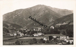 CPA 64 0017 SAINT-ÉTIENNE-DE-BAIGORRY VUE GÉNÉRALE - L'ÉGLISE ET LE CHÂTEAU D'ECHAUX - Saint Etienne De Baigorry