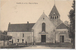 78 PLAISIR Place De  L'Eglise - Plaisir