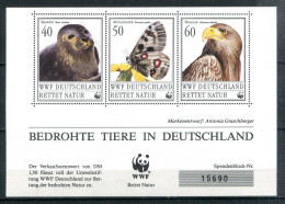 Feuillet Numéroté émis Au Profit Du WWF "Bedrohte Tiere In Deutschland" (mammifères, Papillons, Oiseaux) - Erinnophilie