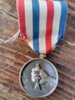 Médaille Des Cheminots   1942 - Frankrijk