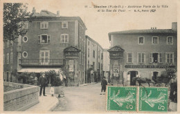 Issoire * Restaurant Des Deux Ponts * Rue Du Pont Et Ancienne Porte De La Ville * Villageois - Issoire