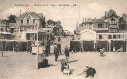 FRANCE - La Baule - L'entrée De La Plage Et Les Bains - Carte Postale Ancienne - La Baule-Escoublac