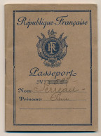 FRANCE - Passeport à L'étranger 500F - Amiens (Somme) - 1948 - Photos Père Et Fils - Non Classés