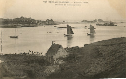 TREGASTEL-PRIMEL - Rochers De La Décapitation- Petites Barques à Voile - Primel