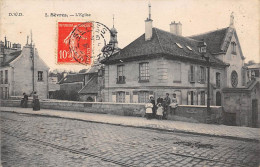 Sèvres .     92      Rue Et Eglise    N° 2        (voir Scan) - Sevres