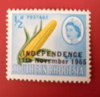 RHODESIA 1965 1/2d INDEPENDENCE OVER PRINT SHIFT TO RIGHT MNH - Rhodesia (1964-1980)