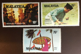 Malaysia 1982 Traditional Games MNH - Malaysia (1964-...)
