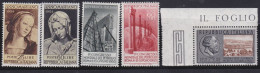 Italy   .  Y&T   .     5 Stamps     .    **         .   MNH - 1946-60: Nuevos