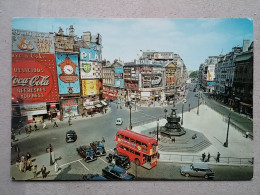 KOV 540-14 - LONDON, England, Bus, Autobus, Coca Cola - Piccadilly Circus