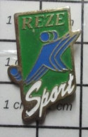 617 Pin's Pins / Beau Et Rare / SPORTS / REZE SPORT CLUB FOOTBALL - Football