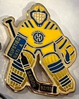 HOCKEY SUR GLACE - GARDIEN - GOALIE - HC DAVOS SAISON 92/93 - AUFSTIEG NATI A - SVIZZERA - SCHWEIZ - SUISSE -  (ROUGE) - Wintersport