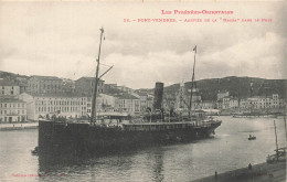 Port Vendres * Arrivée De La MARSA Dans Le Port * La Marsa Bateau Commerce Paquebot Cargo - Port Vendres