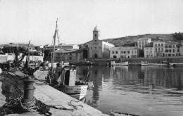 Port Vendres * Le Port Et L'église * Bateau De Pêche Marcel André - Port Vendres