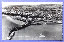 CP.. .. VALENTINE' S........FOLKESTONE....HARBOUR FROM THE AIR....NON ENVOYEE - Folkestone