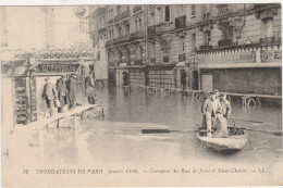 PARIS  75 - INONDATIONS  JANVIER 1910  BELLE CPA  CARREFOUR DES RUES DE  JAVEL ET ST CHARLES - La Crecida Del Sena De 1910