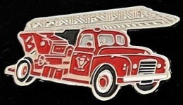 VEHICULE DE SAPEURS POMPIERS - CAMION - TRUCK - FIREFIGHTER - FEUERWEHRMANN - LKW - GRANDE ECHELLE -    (JAUNE) - Brandweerman