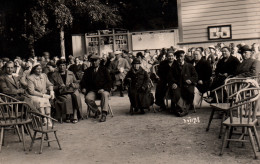 Kuressaare (Saaremaa, Estonie, Eesti) Rühm Elanikke Näitusel (groupe D'habitants Au Spectacle) Carte-photo De 1938 - Estland