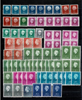 1960-80 77 POSTFRISSE ZEGELS** KONINGIN JULIANA - Sammlungen