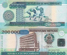 Billet De Banque Collection Mozambique - PK N° 141 - 200 000 Meticais - Mozambique